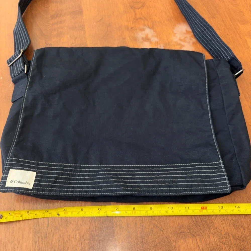Columbia Live Work Play Messenger Bag